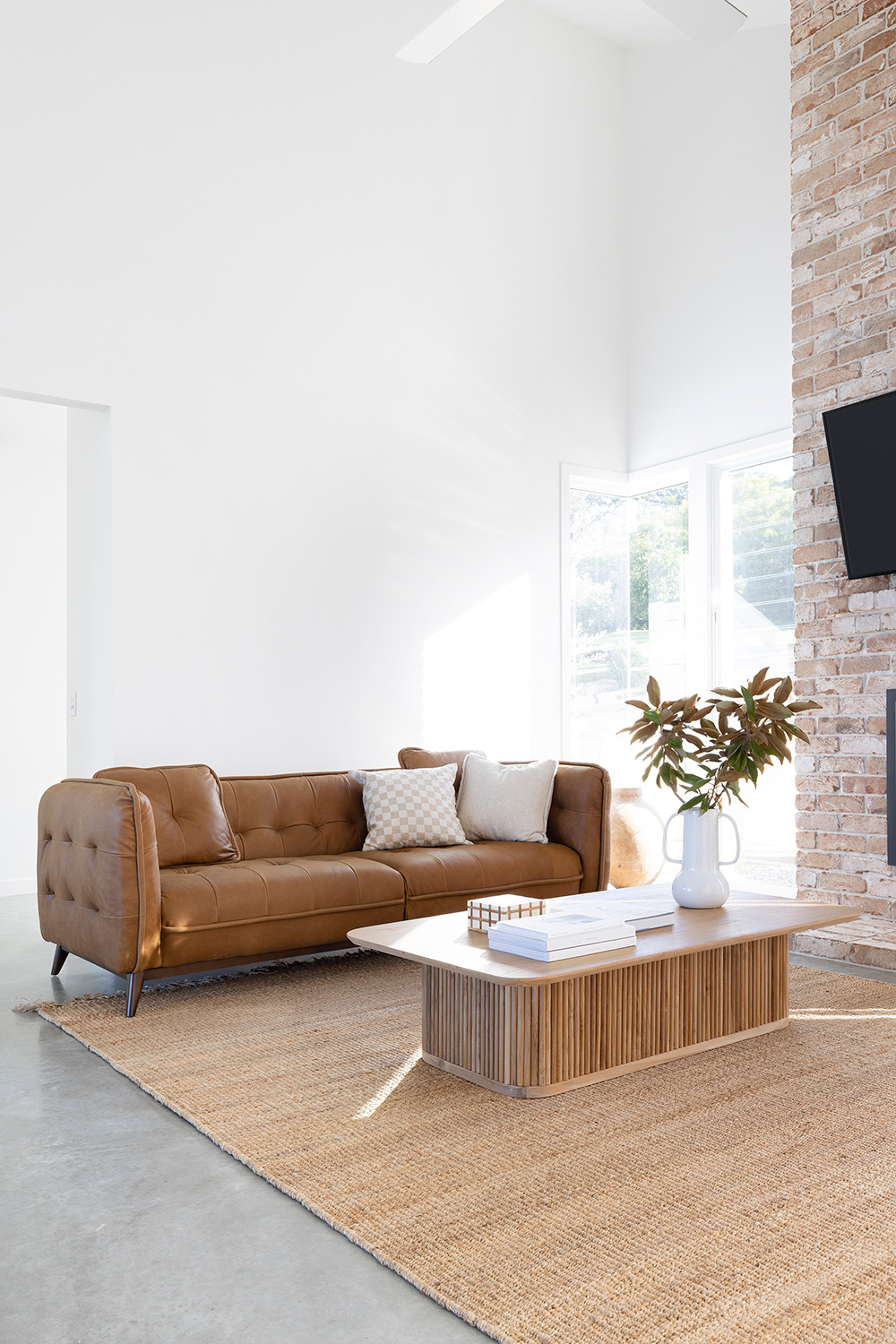 Williamsburg 3 Seater Sofa - Image 2