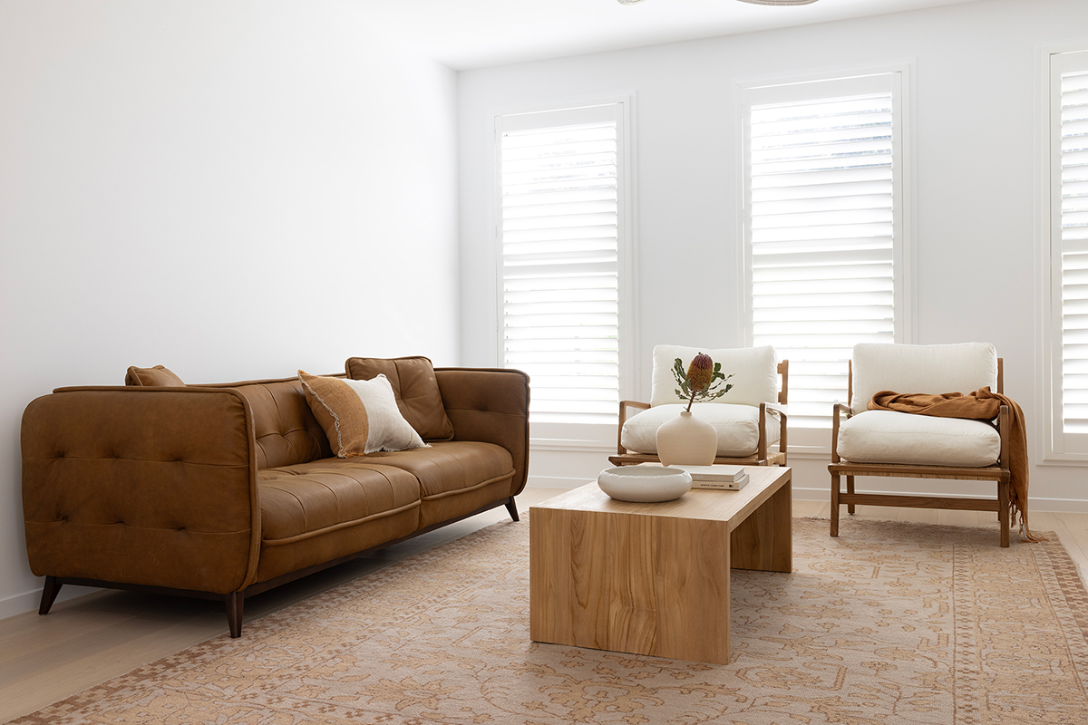 Williamsburg 3 Seater Sofa - Image 18