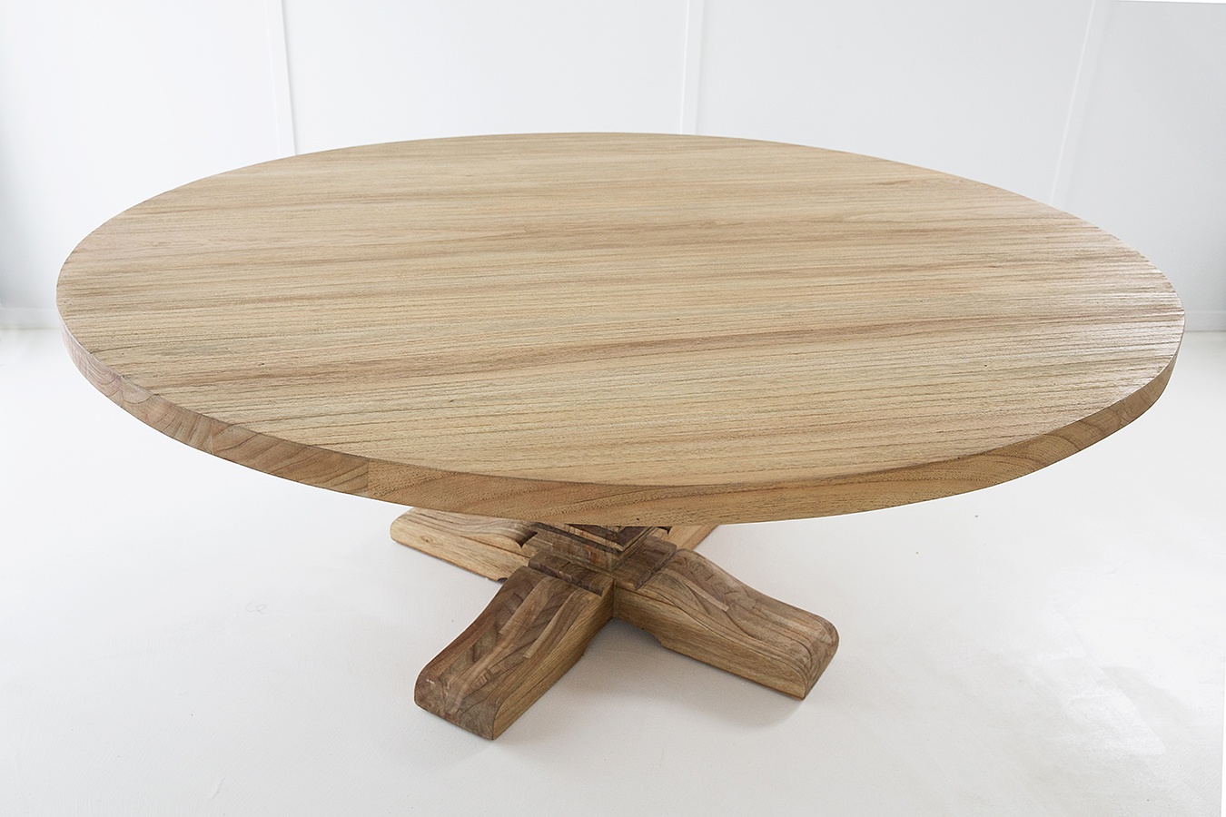 New Port Round Dinning Table