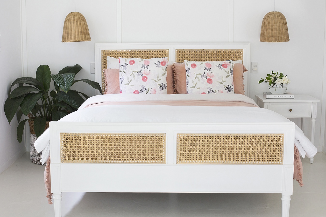 Hamilton Cane Bed