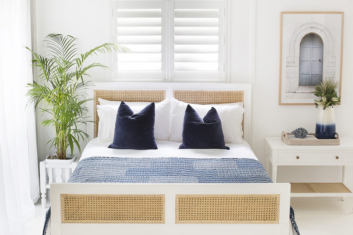 Hamilton Cane Bed