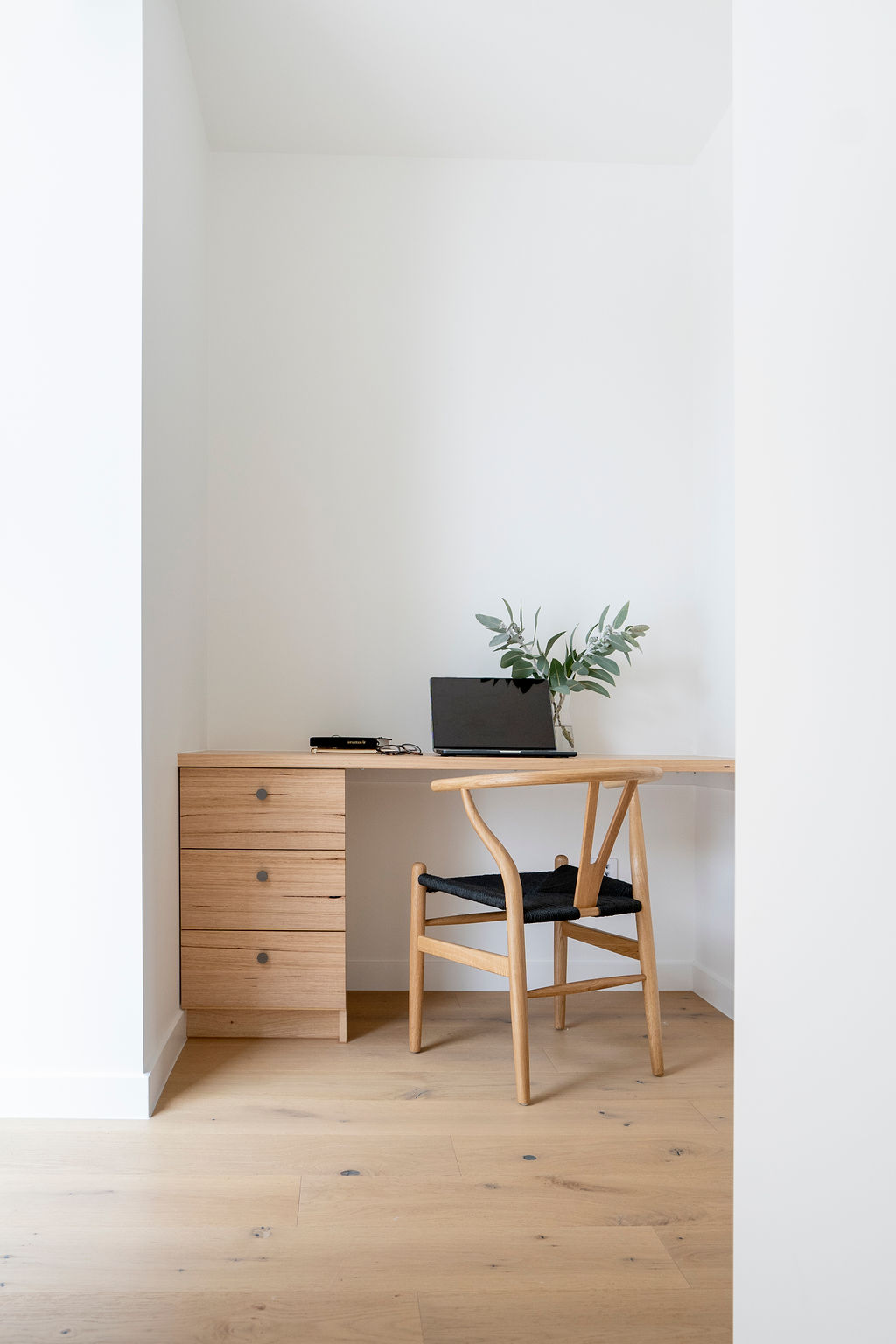 Wishbone Designer Chair - Natural Oak with Black Cord - Image 14