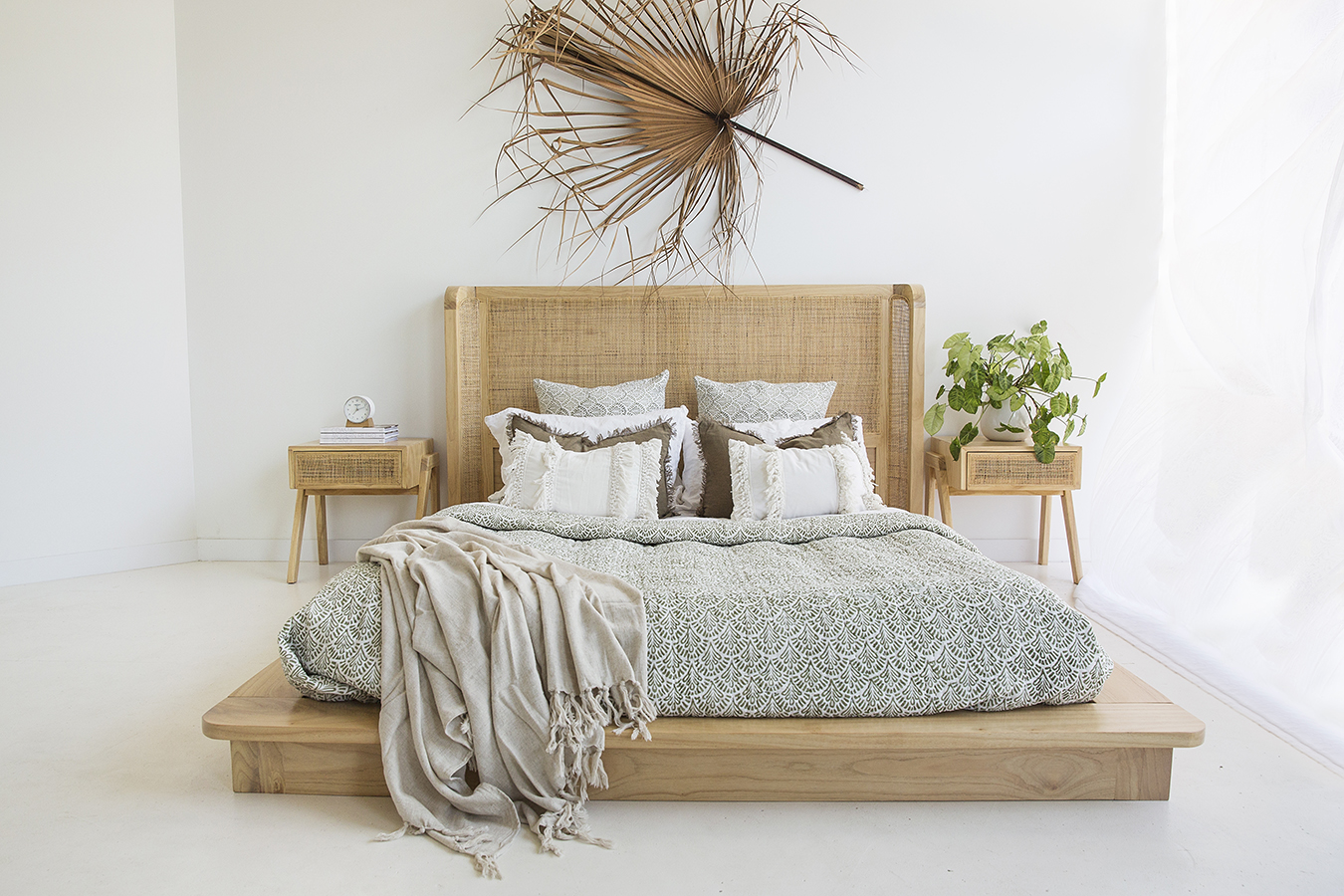 Castaway Bed - Super King Size - Image 2