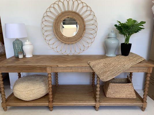 Stradbroke Bobbin Console