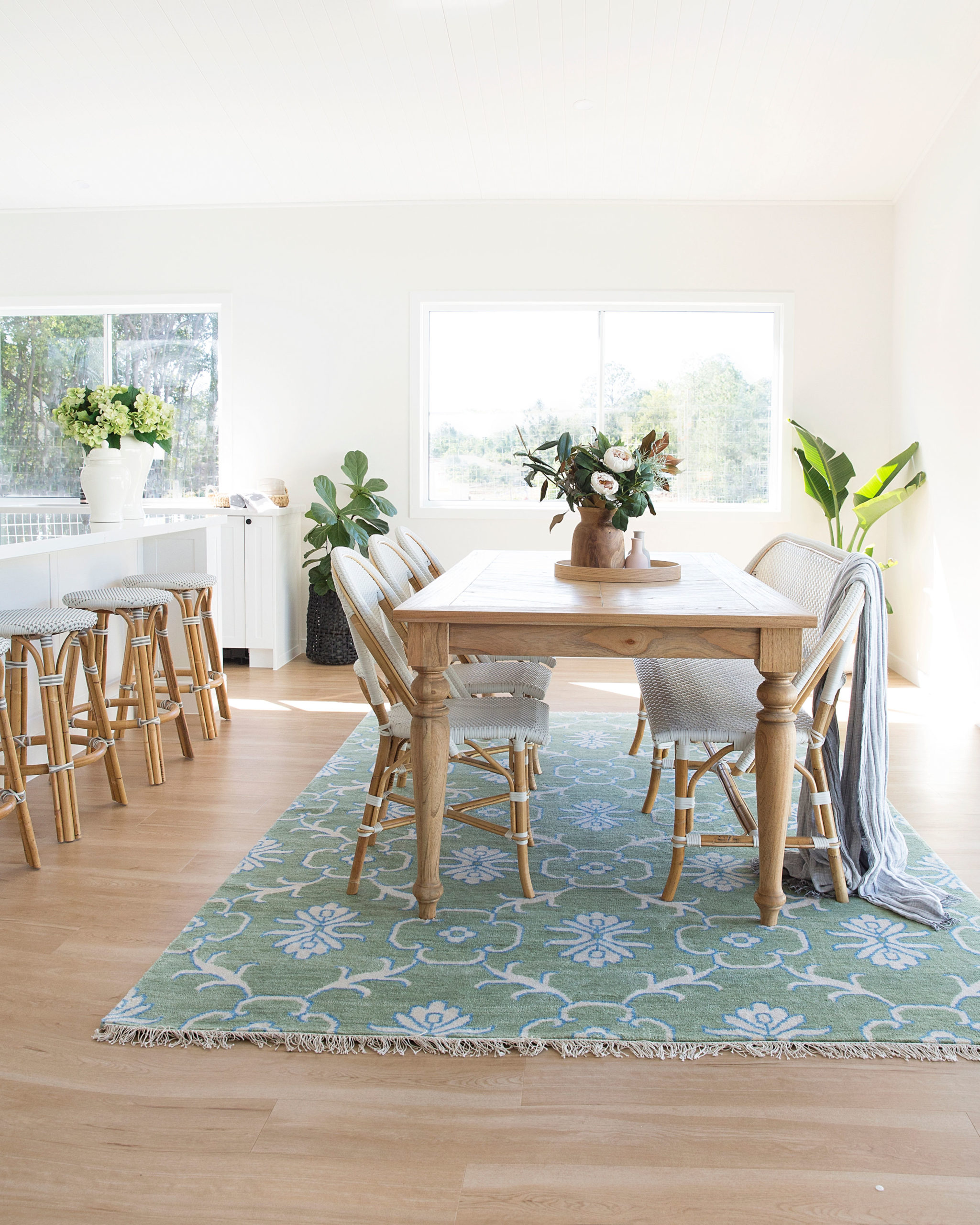 wooden dinning table