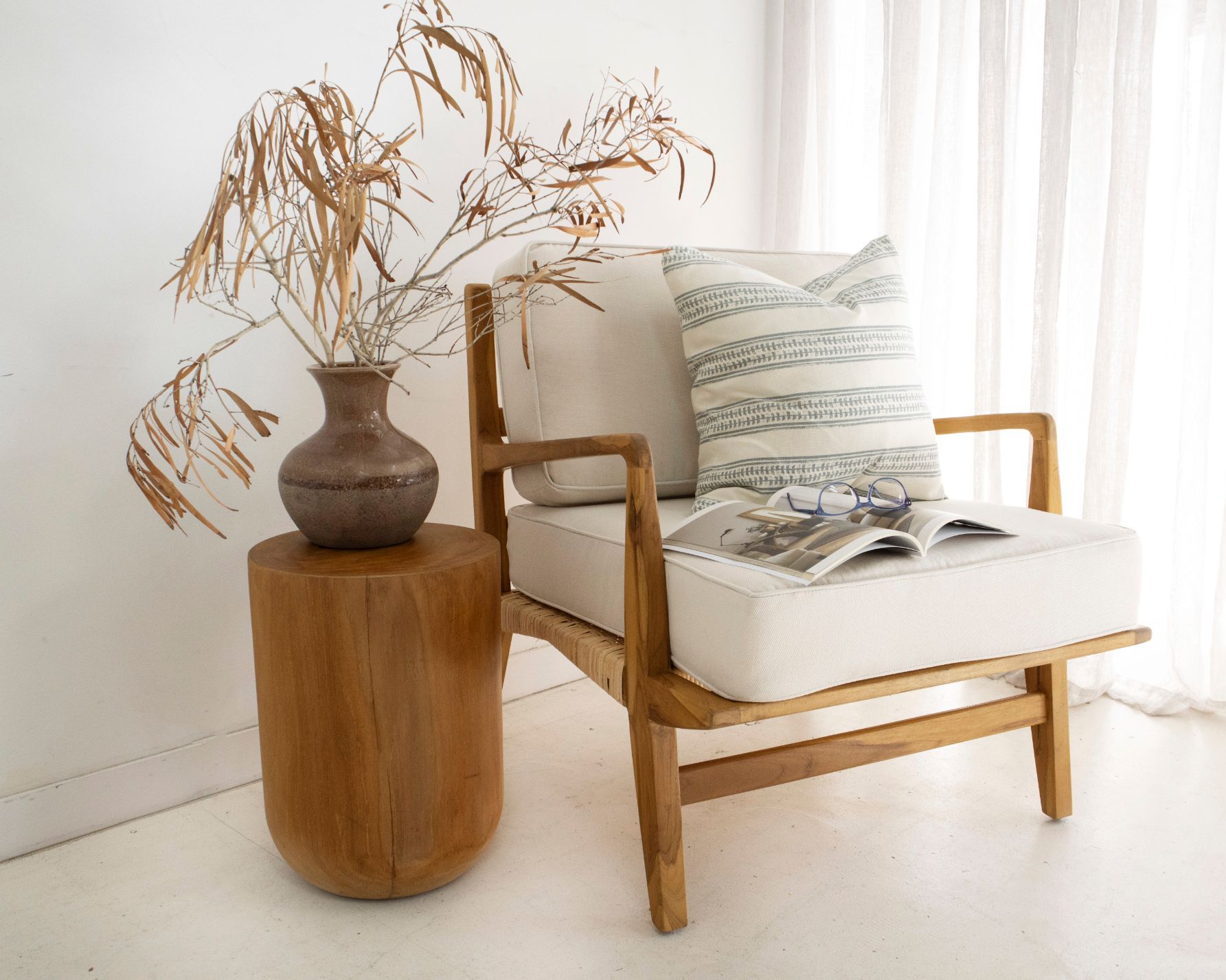 Olivia armchair