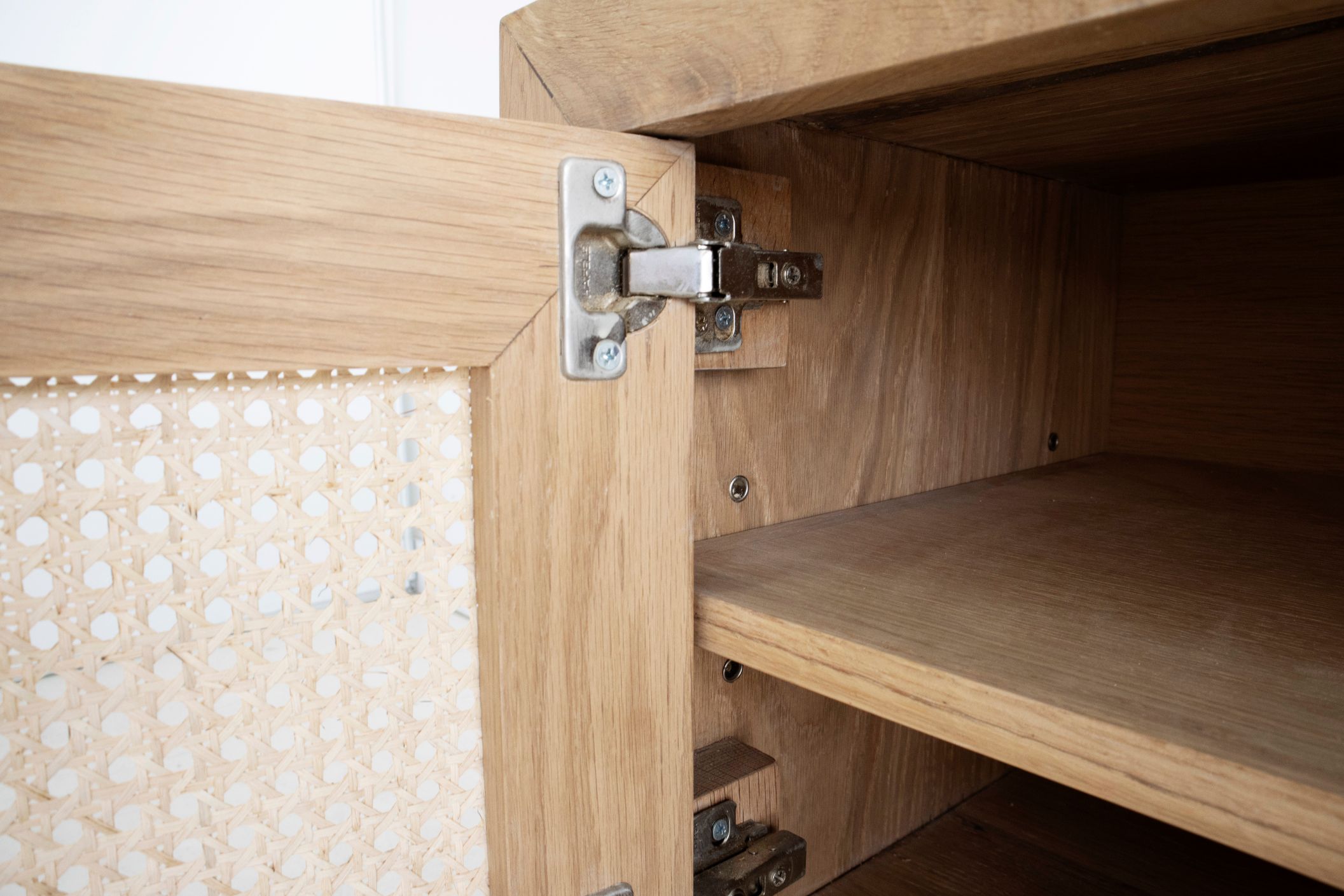 Iluka entertainment unit