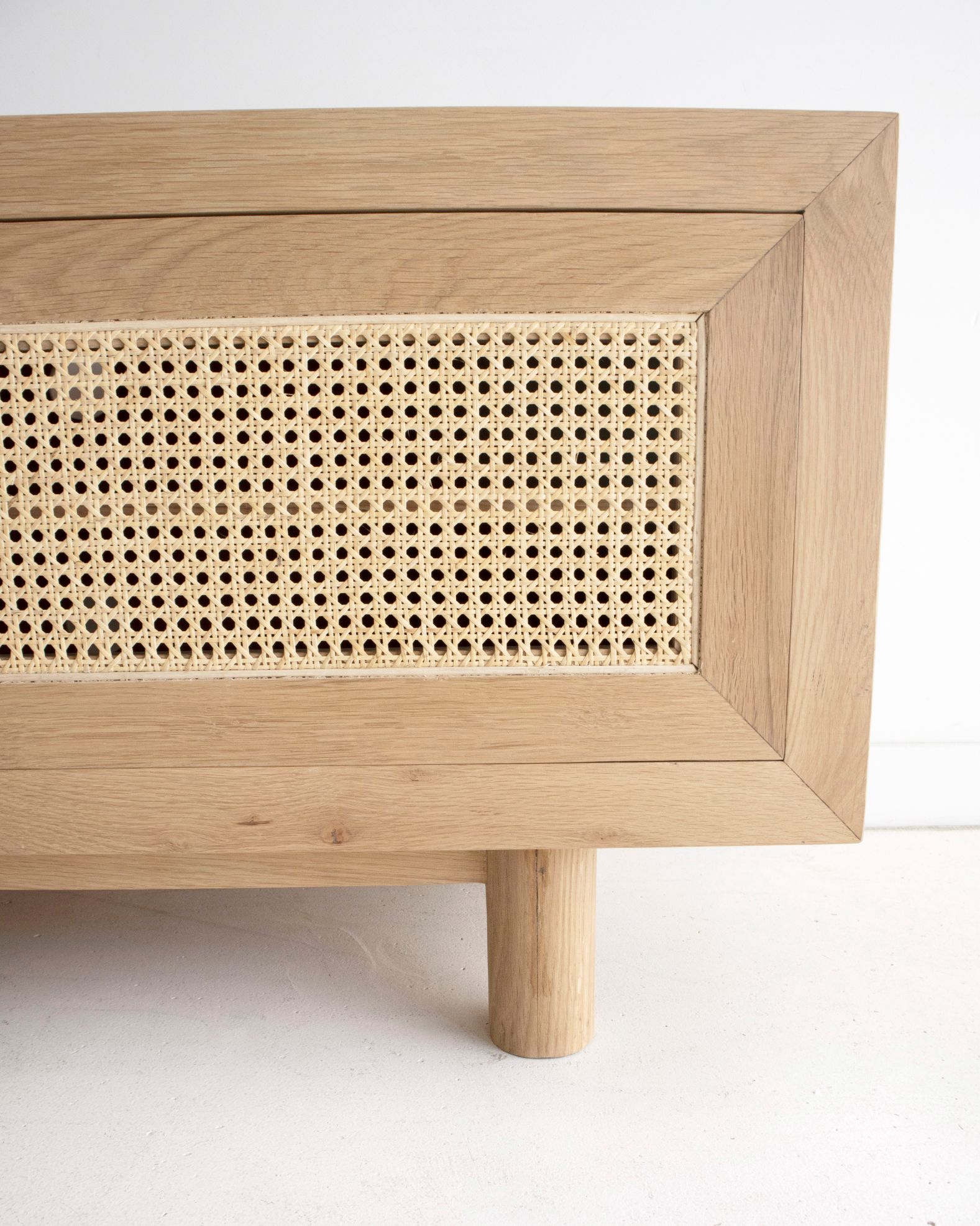 Iluka entertainment unit