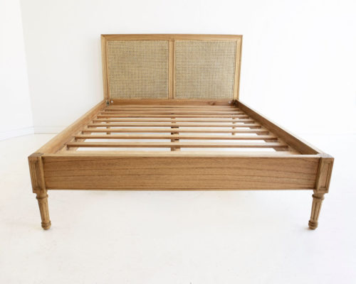 Hamilton cane bed