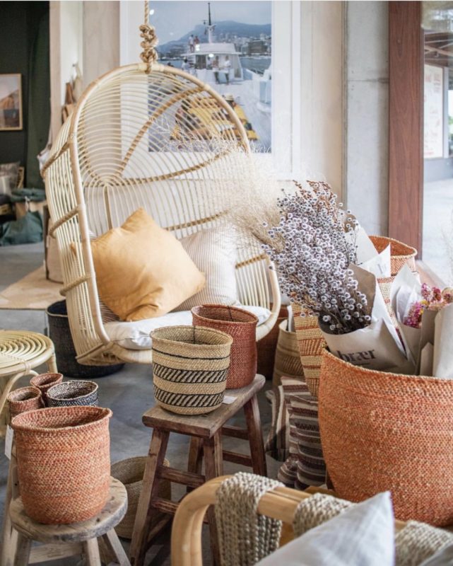 hanging chairs