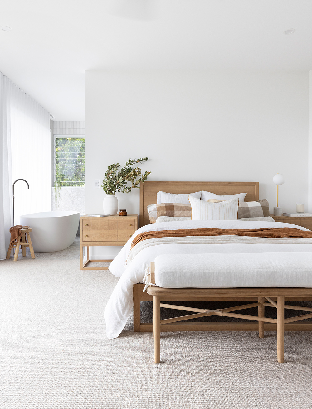 Clovelly Bed - Super King Size - American Oak - Image 10