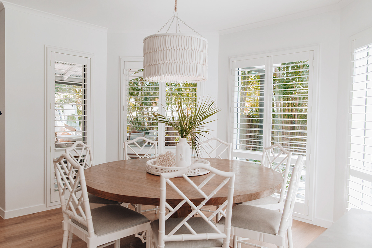 Chippendale Dining Chair - White with Linen Fabric - Image 2