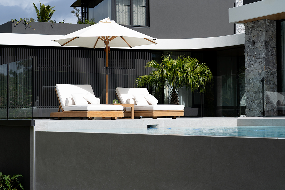 Avila Outdoor Sunlounger - Image 50