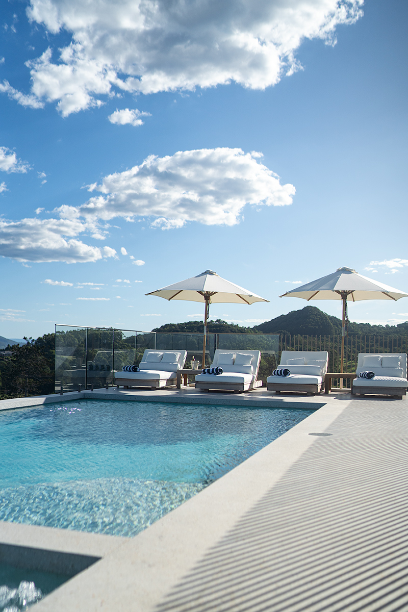 Avila Outdoor Sunlounger - Image 39