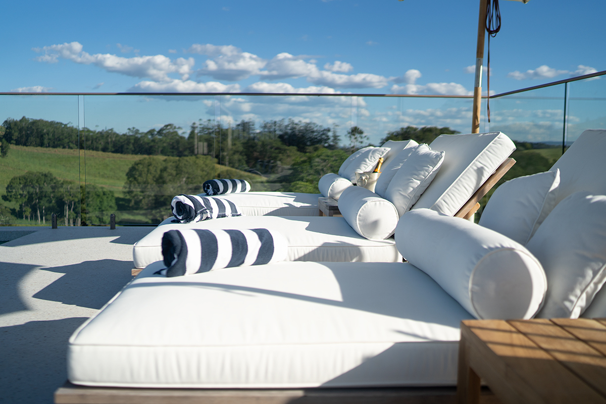 Avila Outdoor Sunlounger - Image 41