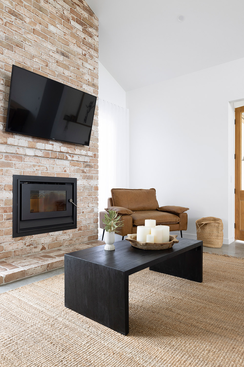 Clapton Coffee Table - Black - Image 2