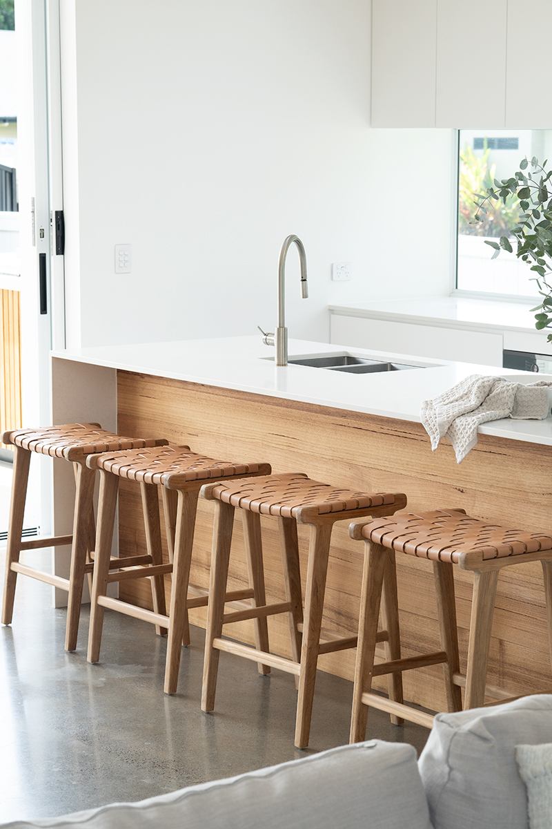 Pasadena Leather Saddle Stool - Woven Natural - Image 2