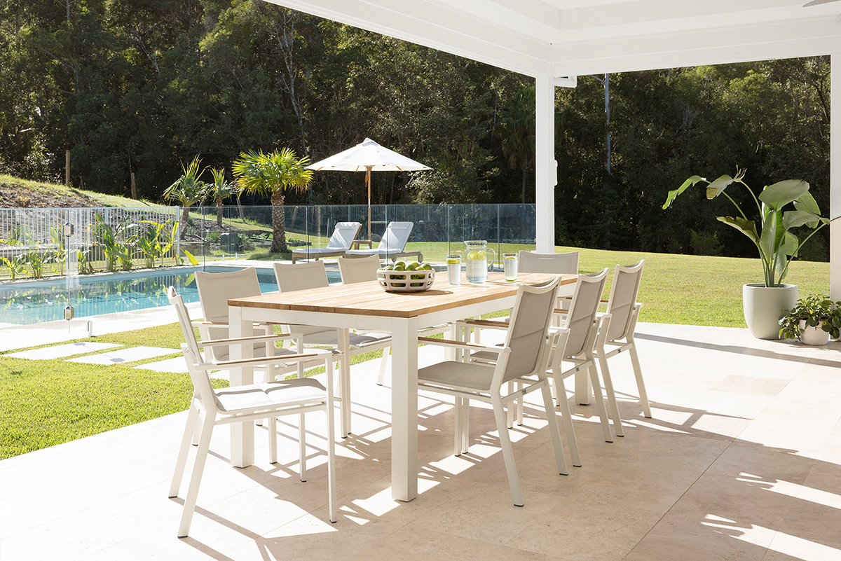 Carmel Outdoor Extension Table 3.1m - Pearl White Powder Coated Legs - Image 2
