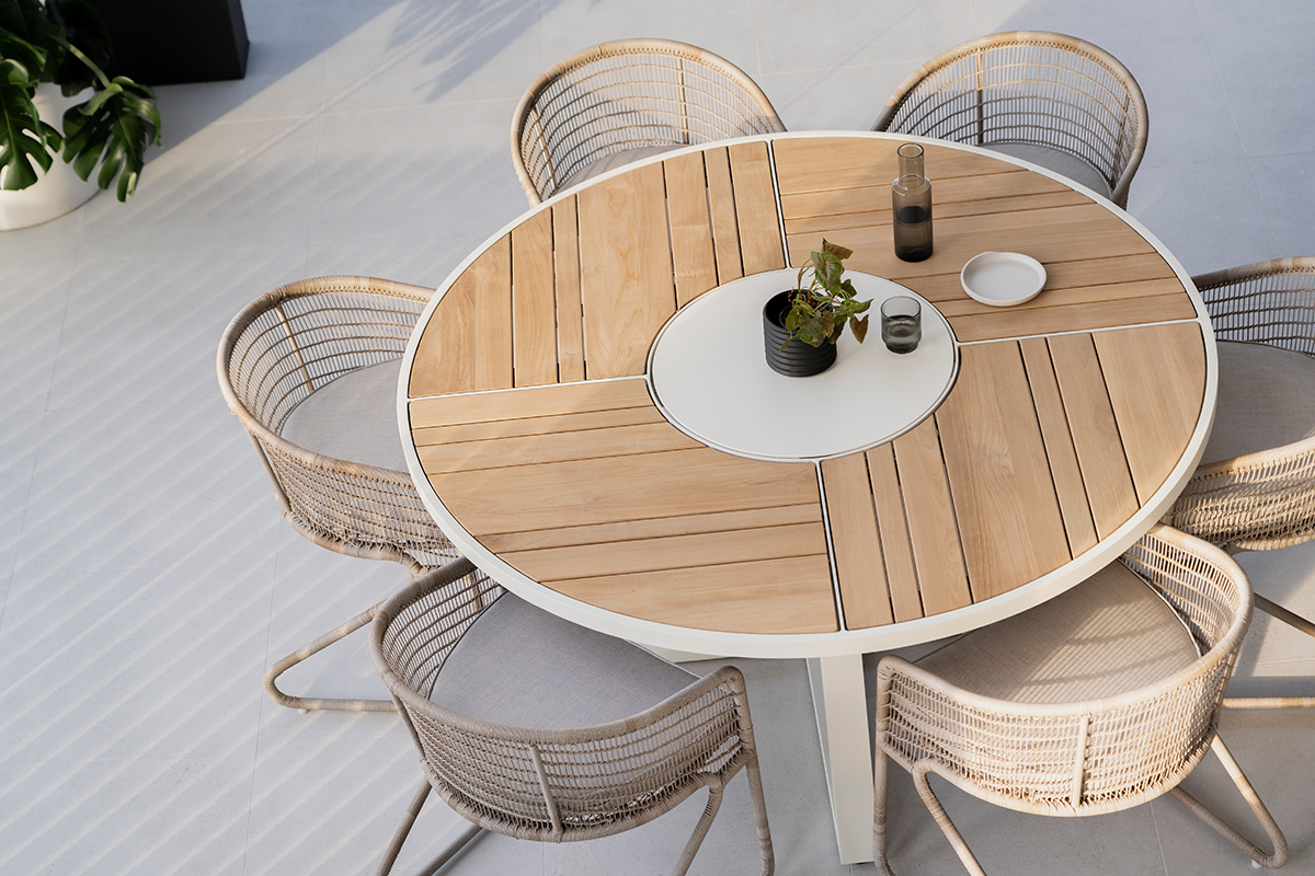 Watego Outdoor Round Dining Table - 1.6m - White Pearl Powder Coated Legs - Image 2