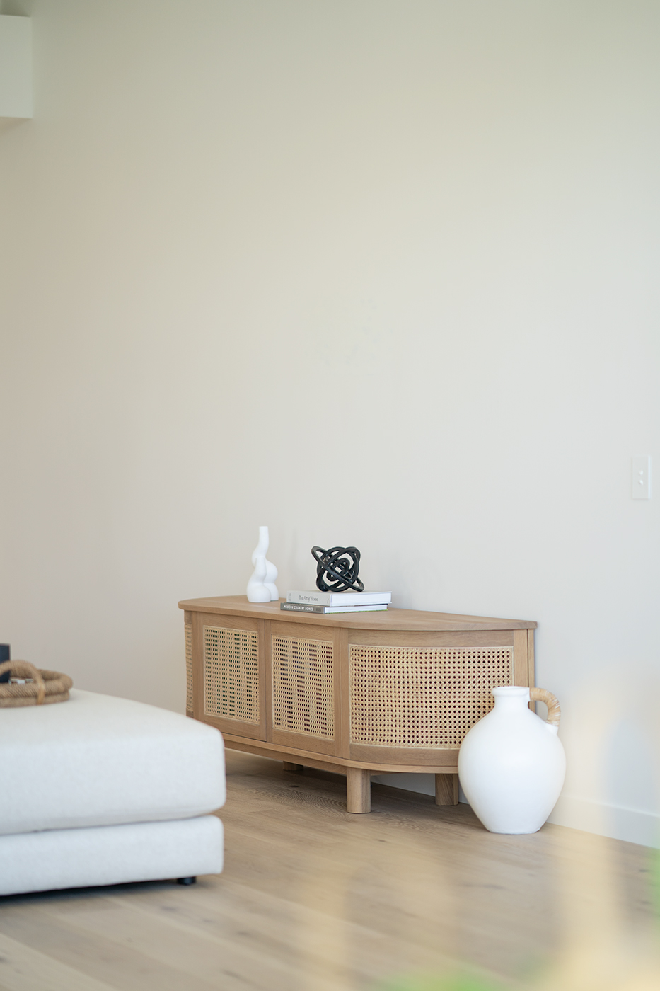 Iluka Entertainment Unit - Four Door - Natural - Round End - Image 9