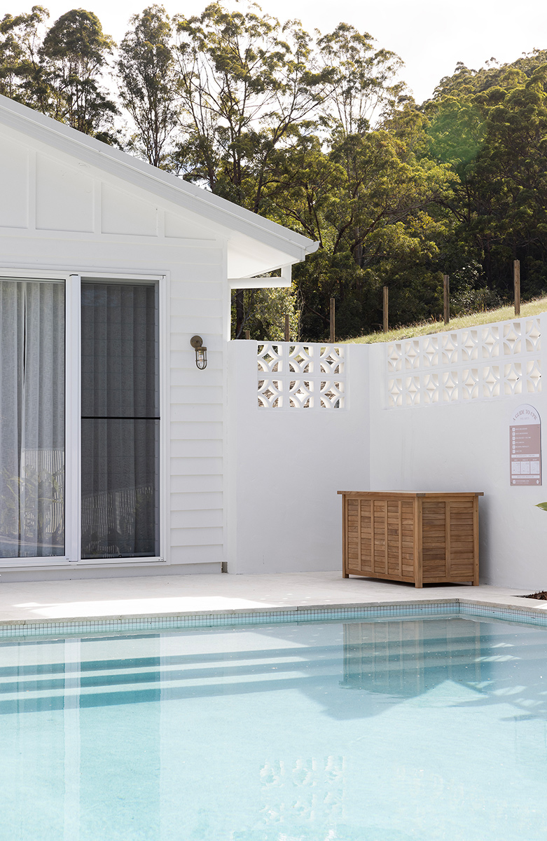 Pablo Outdoor Storage Chest - Image 7