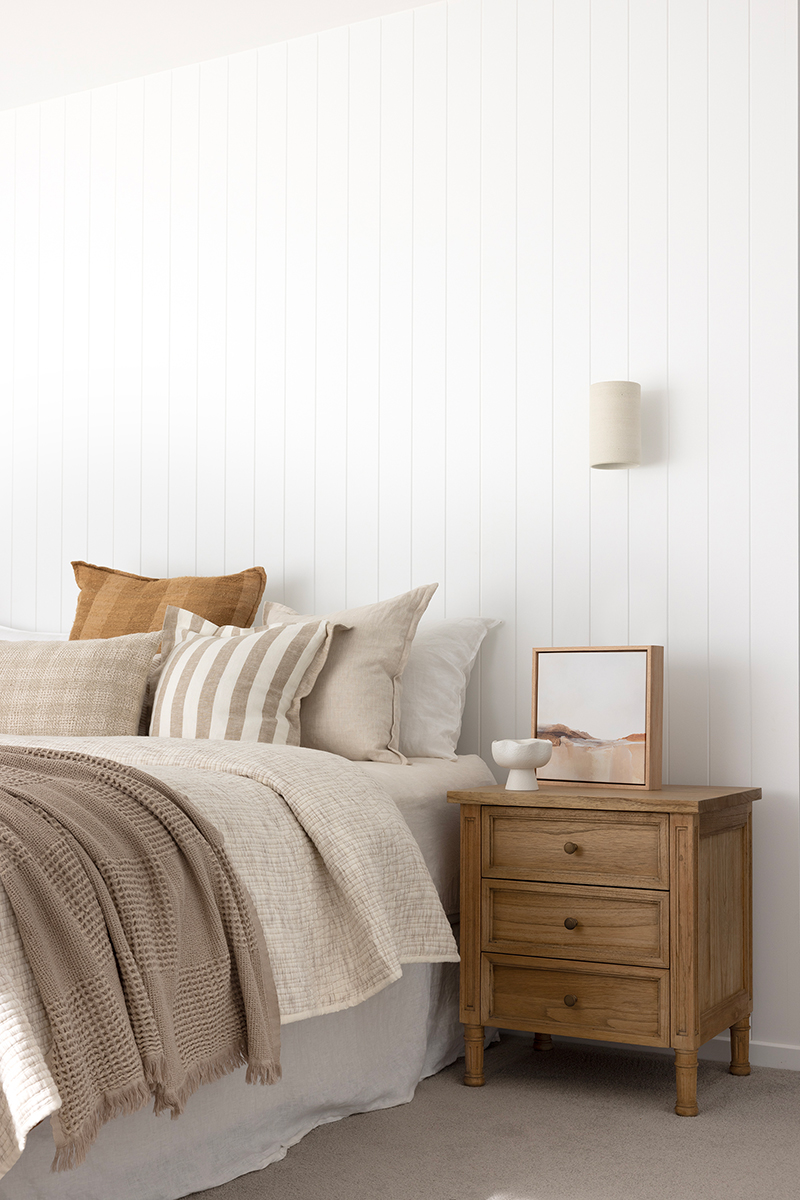 Hamilton Bedside Table - 3 Drawer - Weathered Oak - Image 15