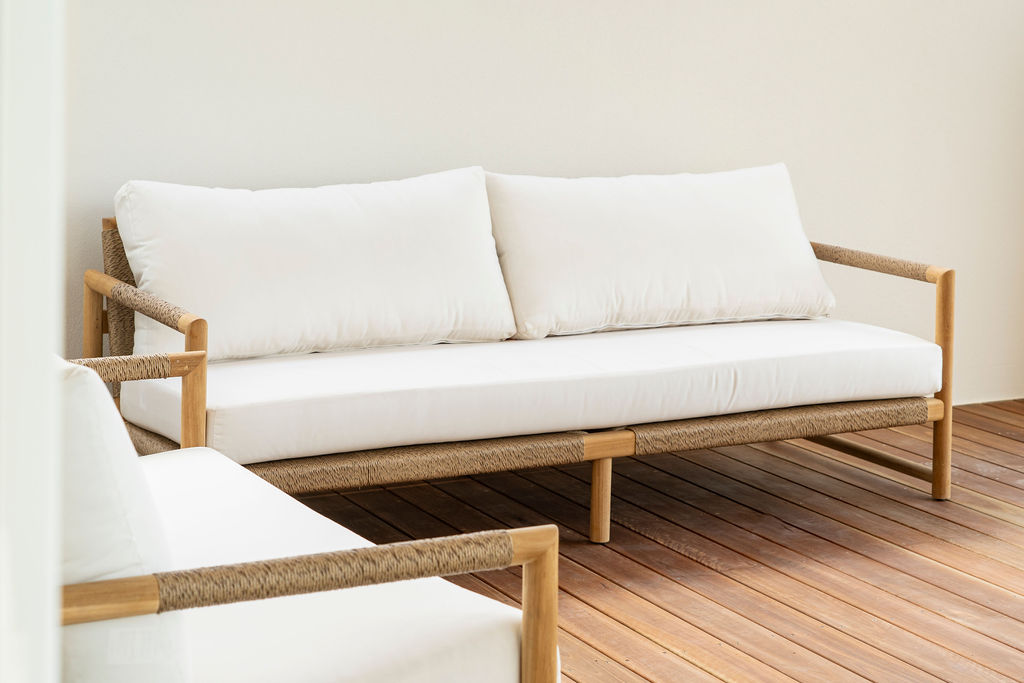 Esperance Outdoor Sofa - 3 Seater - Image 9