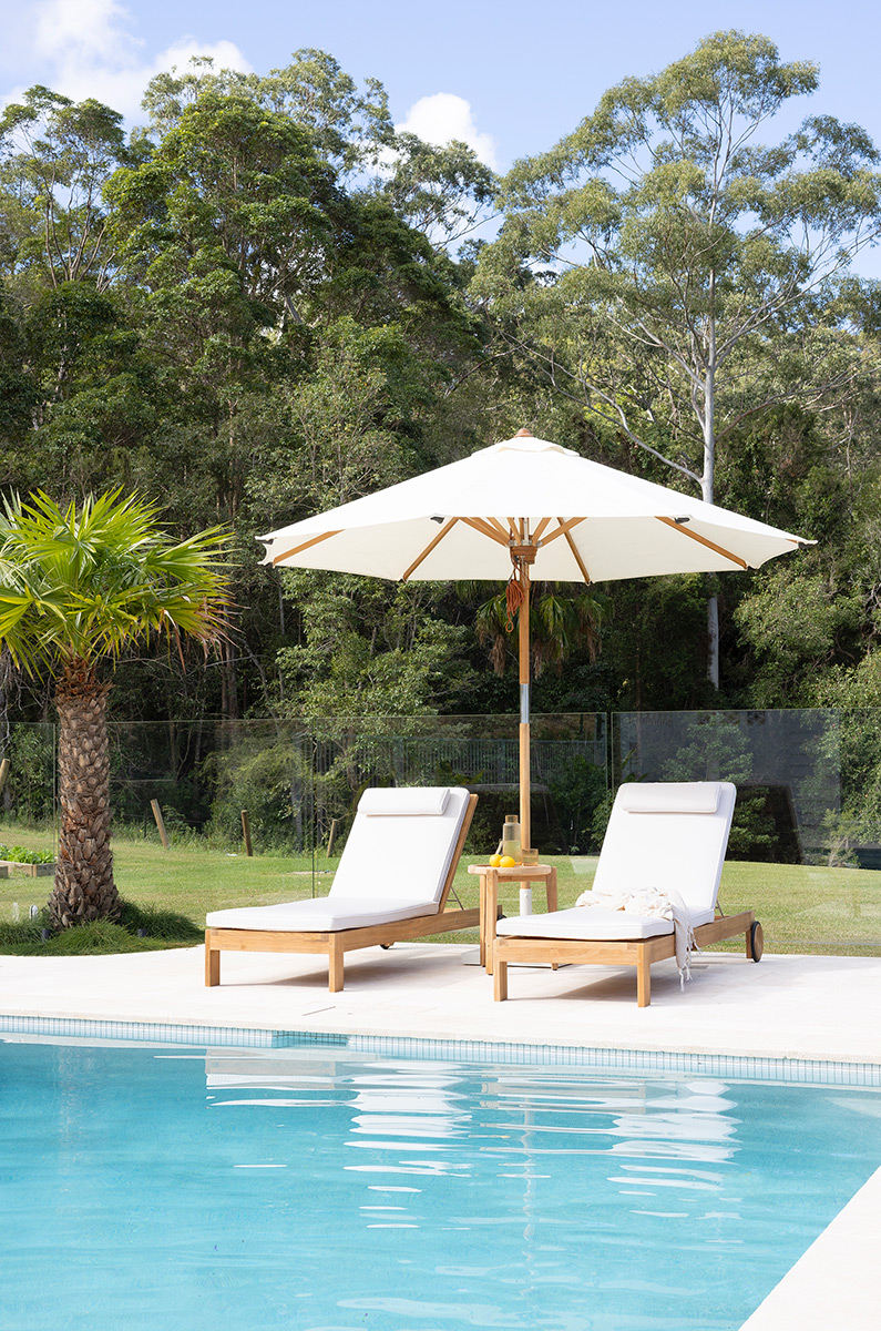Barcelona Outdoor Sunlounger - Image 15