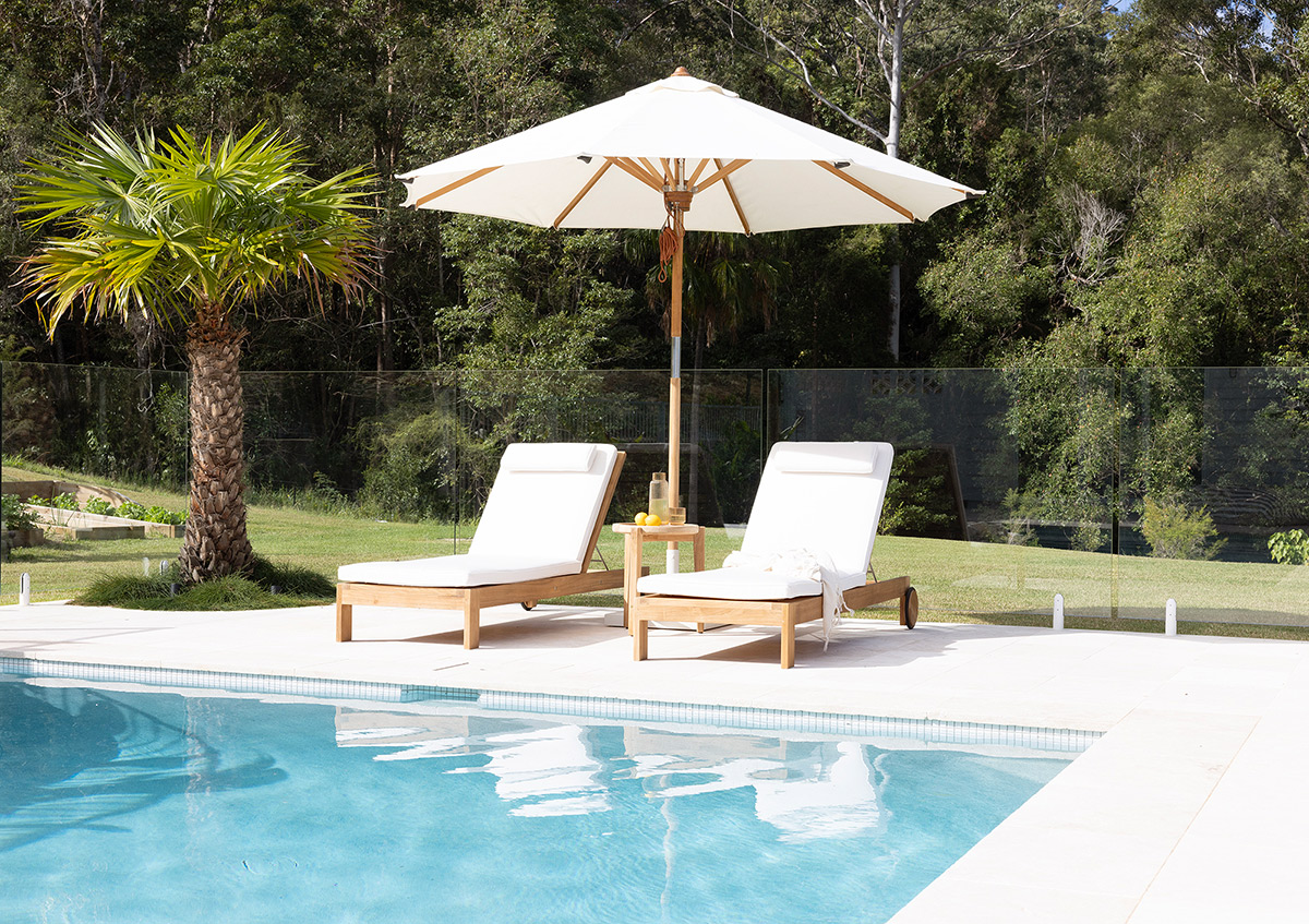 Barcelona Outdoor Sunlounger - Image 17
