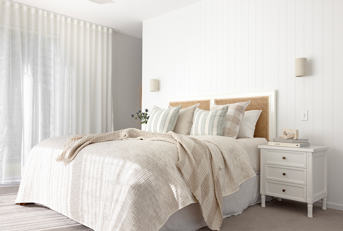 Hamilton Cane Bedhead - Queen Size - White - Image 2
