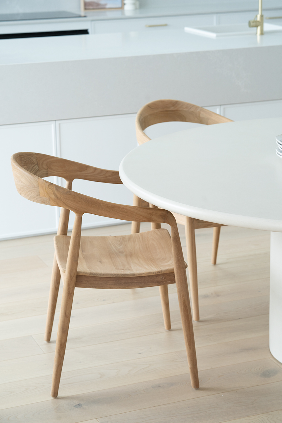 Lorenzo Round Dining Table - 140cm - Ivory - Image 16
