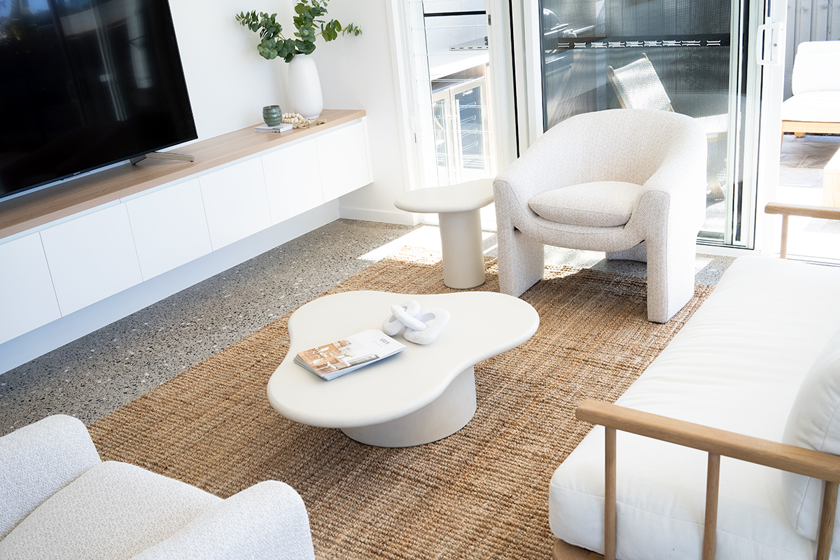 Freja Armchair - Ivory - Image 15