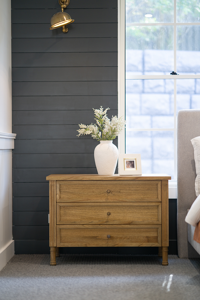 Hamilton Bedside Table/ Nightstand - 3 Drawer - Weathered Oak - 91cm - Image 12