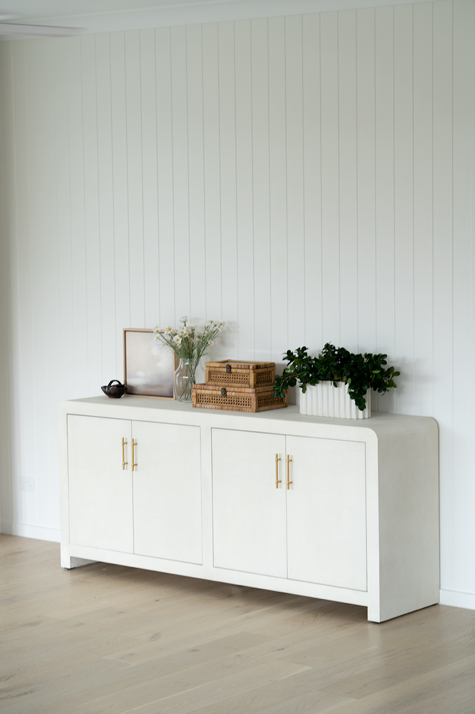 Newhaven Sideboard - Four Door - Ivory by Serrata Living - Image 15