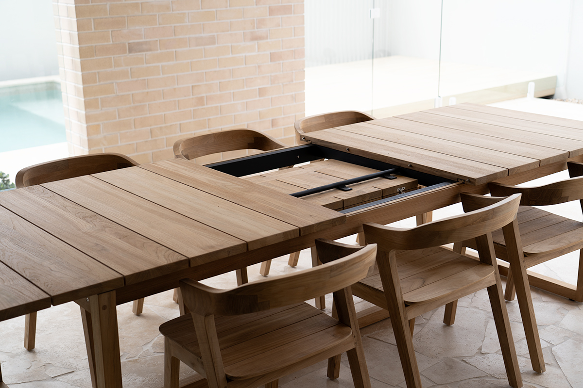 Santiago Outdoor Extension Dining Table - 2.4m-3m - Image 6