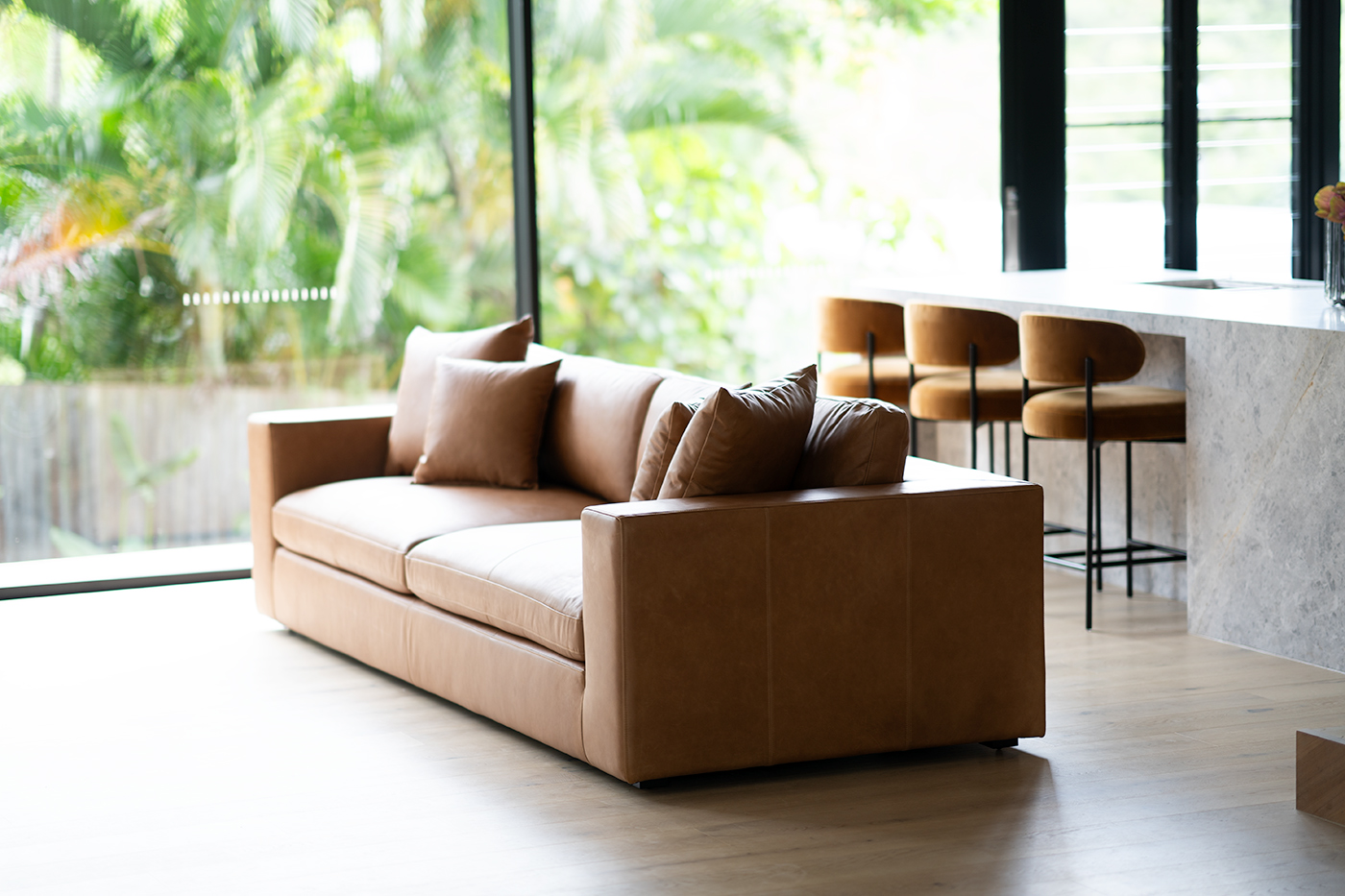 Ziggie 4 Seater Sofa - Trends Saddle Leather - Image 16