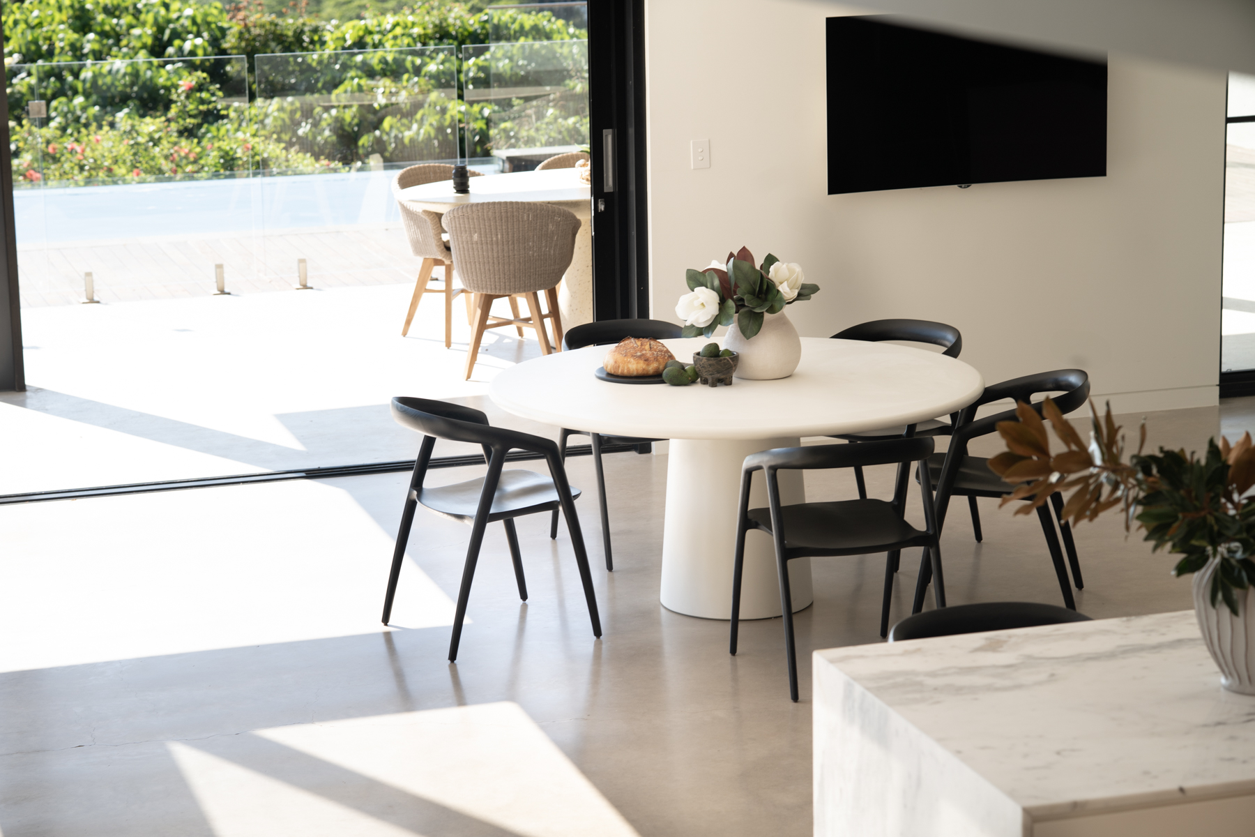 Hugo Dining Table - 160cm - Ivory - Image 20