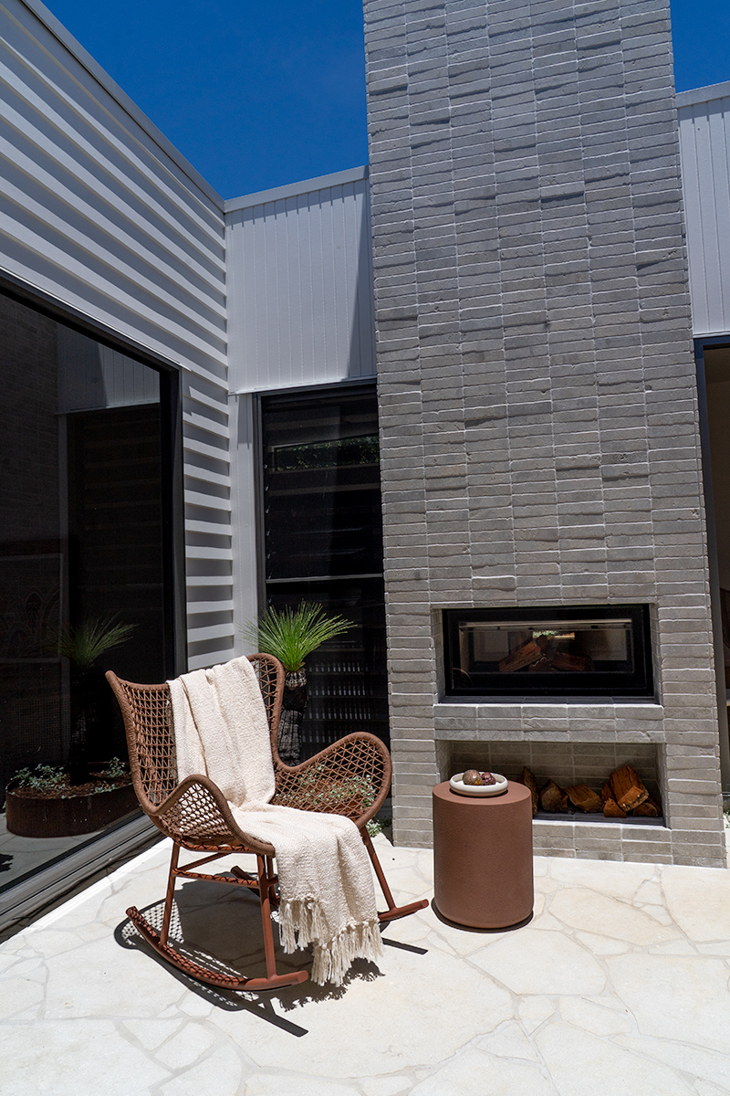 Harper Outdoor Rocking Chair - Brique - Image 10